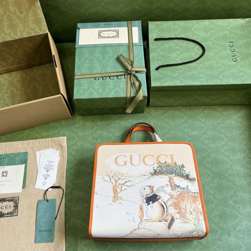 Gucci Shopping Bags